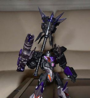   AXE FOR Transformers Generations Rage over Cybertron Megatron NEW