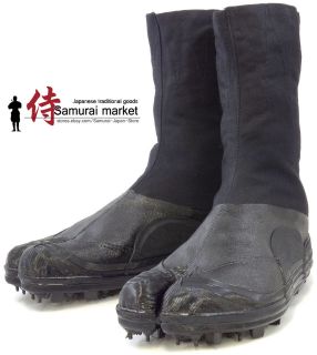 Durable Tabi Ninja Boots/Shoes with Spikes & Travel Bag
