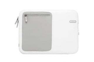 Incase Protective Sleeve Deluxe for MacBook Air 11  White CL57943 NEW