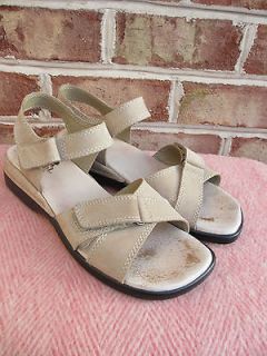 womens BJORNDAL sandals heels 9 B strappy tan comfort excellent
