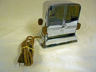 Vintage 2 Slice Toaster   Working Condition