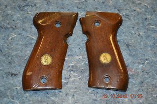 BROWNING BDA 380 factory wood grips with Medalion