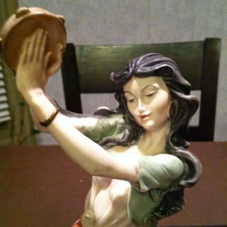 Giuseppe Armani Figurine Sculpture Gypsy Girl