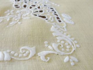 Antiques > Linens & Textiles (Pre 1930) > Lace, Crochet & Doilies 