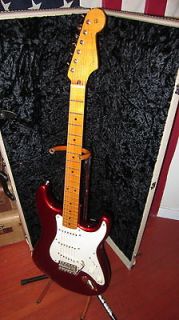   Fender Eric Johnson Stratocaster Guitar Candy Apple Red w/Case