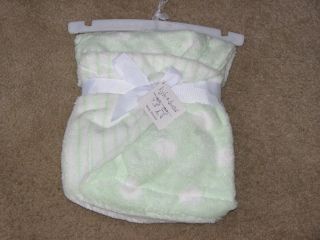 Kyle & Deena Green and White Baby Blanket