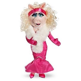 NEW Disney Store Muppets Miss Piggy Plush Doll Toy    19 H NWT