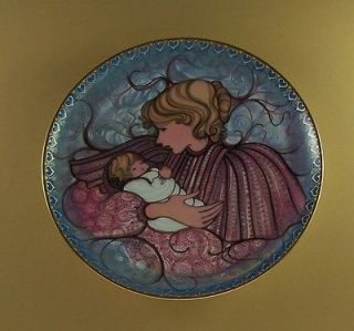   Moss TENDER HANDS Anna Perenna Art Plate Annual Mothers Day Series