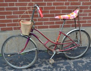 vintage  bicycle in Complete Bicycles