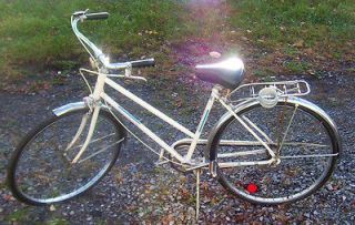 Vintage 26 inch Womens Free Spirit 3 speed Bike