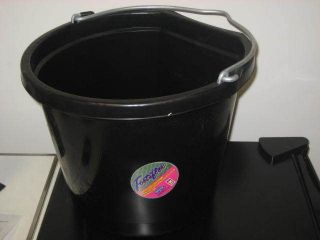  Flatback Bucket   New Black Plastic Bucket 5 gal./20 Qt. FB120