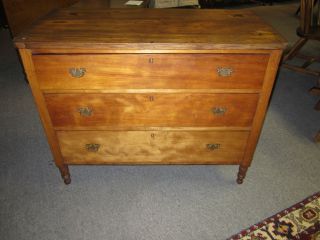ANTIQUE 3 DRAWER CHEST/DRESSER ON SPINDLE LEGS  AWESOME!!!!!​!!!!!
