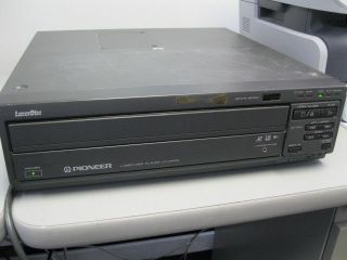 Pioneer Laser Disc Player Model LD V4400