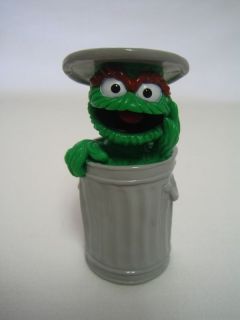 Sesame Street OSCAR THE GROUCH Readers Digest Young Families RDYF PVC 