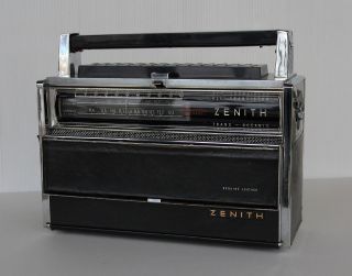   Zenith Trans Oceanic Royal 1000 Transistor Short Wave Portable Radio