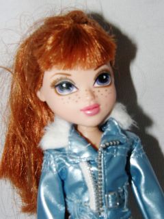 Moxie Girlz 11 Doll: Red HEad in Blue Winter outfit