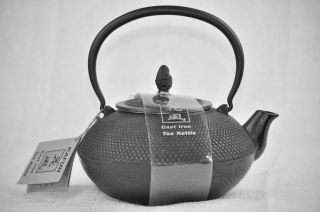 KAFUH Cast Iron Tetsubin Tea Pot Black Hobnail Large 38 fl.oz. New
