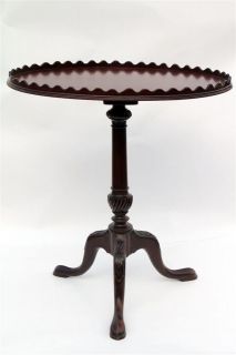 pie crust table in Antiques