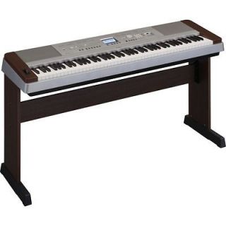 Yamaha DGX640W Digital Piano   Walnut