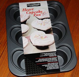 Chicago Metallic Heart Cupcake Baking Pan Red Velvet Recipe New