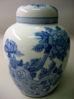 JAPANESE GINGER JAR STYLE BLUE & WHITE PORCELAIN LAMP BASE
