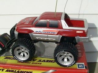 RC Chevrolet Avalanche 4x2 Truck 6.0v Rechargable 114 scale