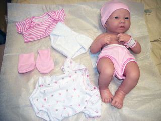 newborn baby dolls in Dolls & Bears