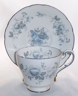 royal standard fine bone china in Royal Standard