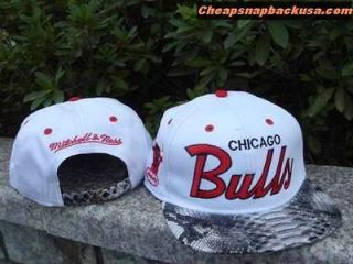 bulls strap back hats