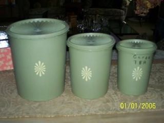 vintage tupperware canister set in Contemporary (1970 Now)