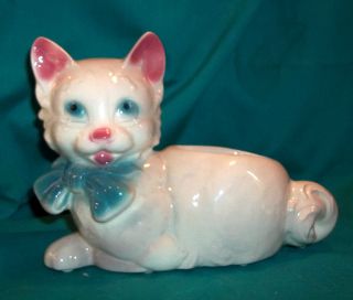 RARE Royal Copley Reclining Cat or Kitten Planter. Blue Eyes and 
