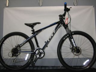 gt avalanche 3.0 in Mountain Bikes