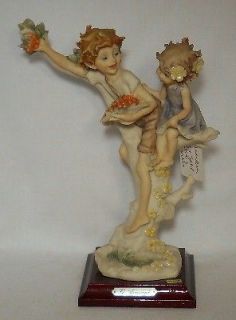 Giuseppe ARMANI figurine BOY & GIRL PICKING CHERRIES 