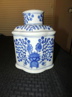 China Blue Fine Porcelain Blue & White Tea Caddy With Caps Marked