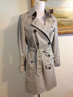 New Burberry Tan Classic Trench Coat Size 8 Removal lining $995.00