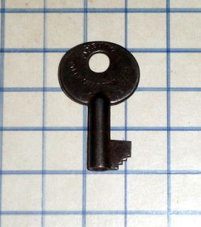   old Eagle Lock Co No 19W1 skeleton key cabinet barrel padlock steel