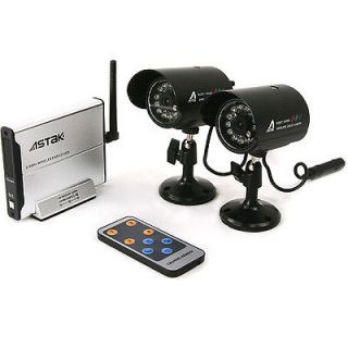 camera with remote in Cameras & Photo