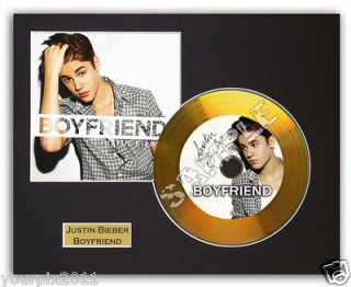 Justin Bieber   Boyfriend   Signed Gold CD, Album Cover, Name Plate 