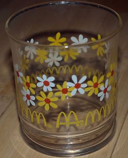 VINTAGE McDonalds Libbey Juice Cup Yellow, White Daisies & the Golden 