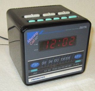   Morning Call AM/FM Digital Alarm Clock CUBE Shaped Model 3634 Black