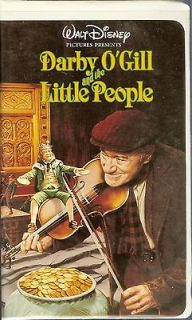 WALT DISNEY DARBY OGill and THE LITTLE PEOPLE VHS VIDEO /ClamShell 