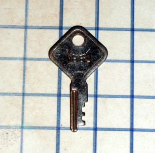   old Meyers 54 flat skeleton key padlock lock co Cabinet luggage desk