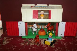 Vintage Fisher Price Farm with Farmer, Dog, Horse, Cow, ++ Door Moos