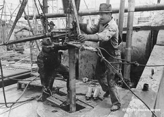 Oil Field Workers Adding Pipe Kilgore Texas photo 1939