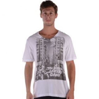 Camiseta Lost Streets Gang é uma t shirt moderna que adiciona 