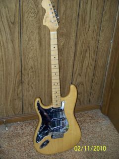 Used FENDER STRATOCASTER  Sweetwater Trading Post