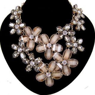  antique style gold tone multi acrylic flower bib collar necklace