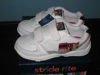NEWStride Rite FIRE DRILL TRUCK Boys Toddler LIGHT UP Sneakers 11 XW 
