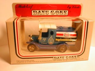 LLEDO 1980`s? Models of Days Gone ESSO BLUE small tank delivery truck