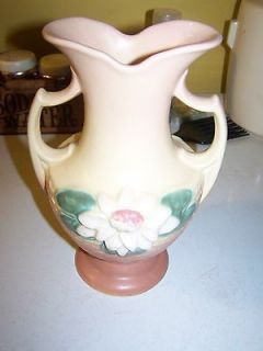 Vintage HULL Water Lily L11   9 1/2 Vase With Double Handles Great 